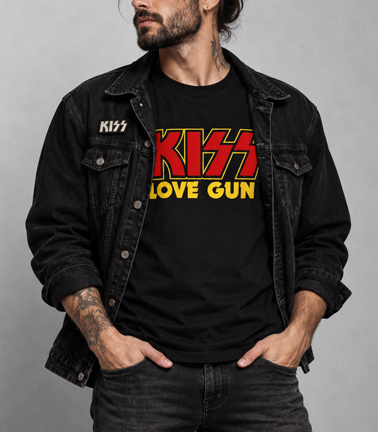 Camiseta KISS Love Gun preta RIFF STUDIO