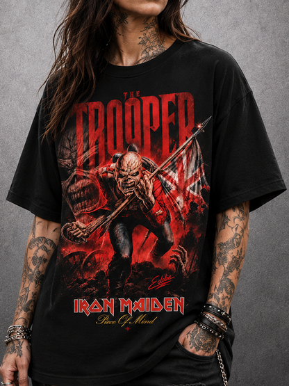 Camiseta The Trooper Vintage Preta RIFF STUDIO